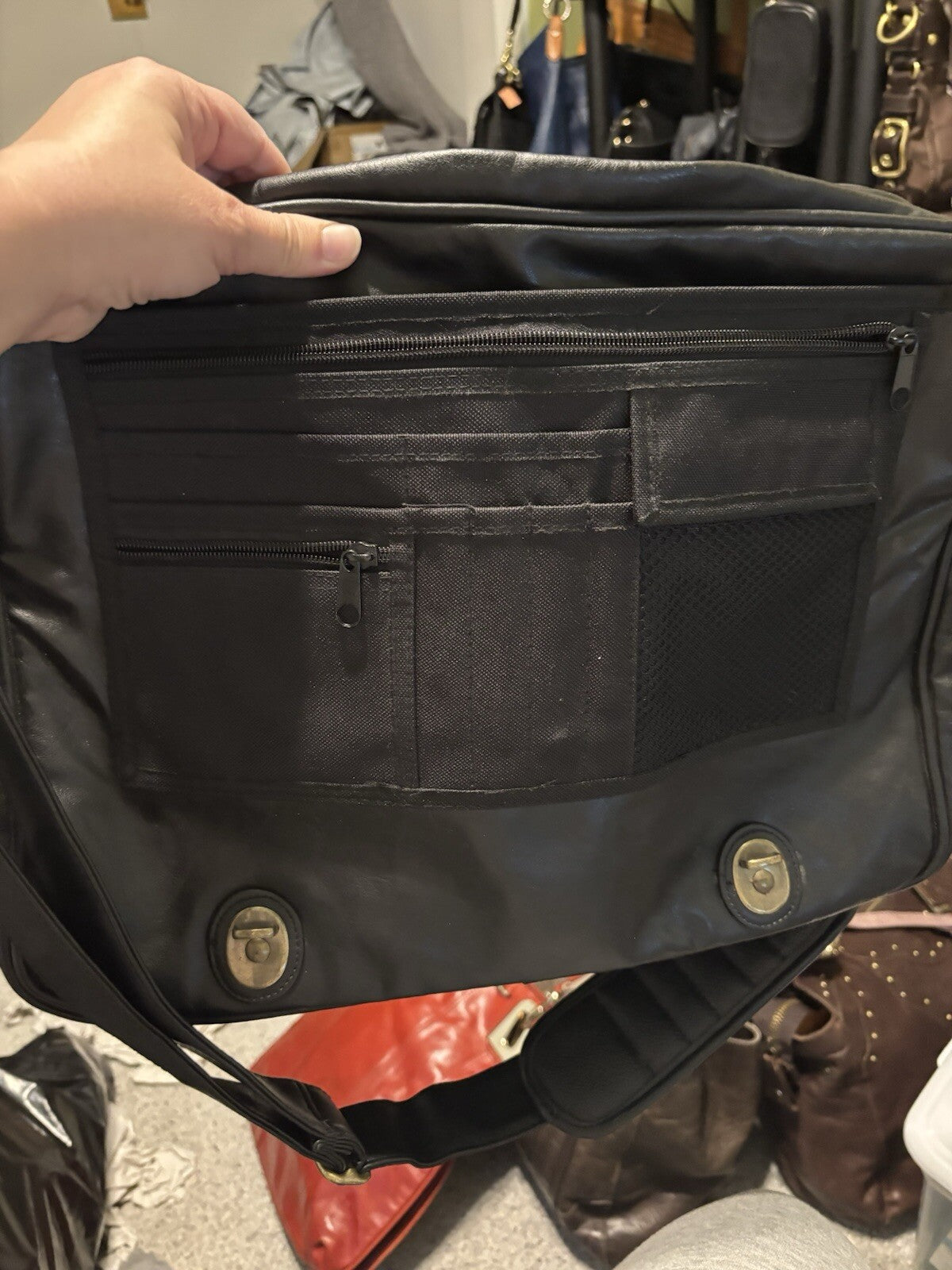 Milwaukee Bucks Messenger Laptop Bag Leather Expandable- Rare!!