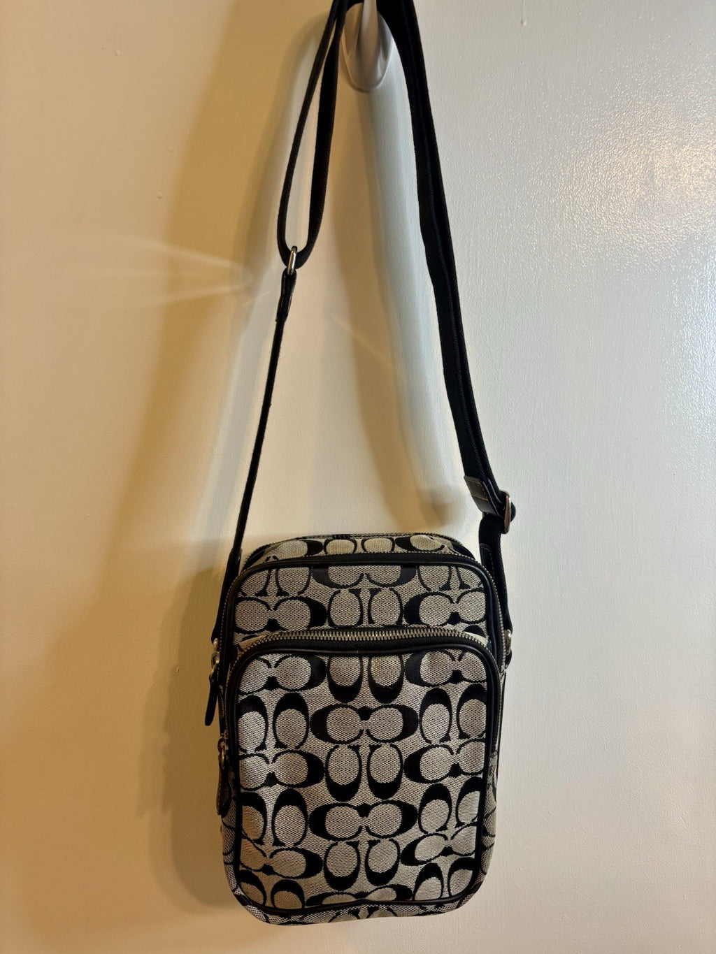 Coach Unisex Travel Crossbody Bag Black Signature 4270 Vintage 2005