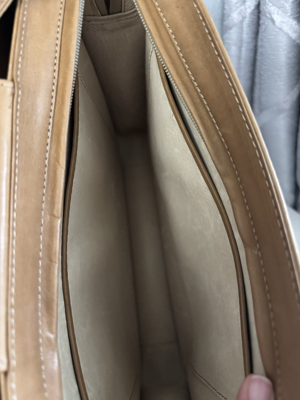 Bally Tan ALL Leather Bag GORGEOUS