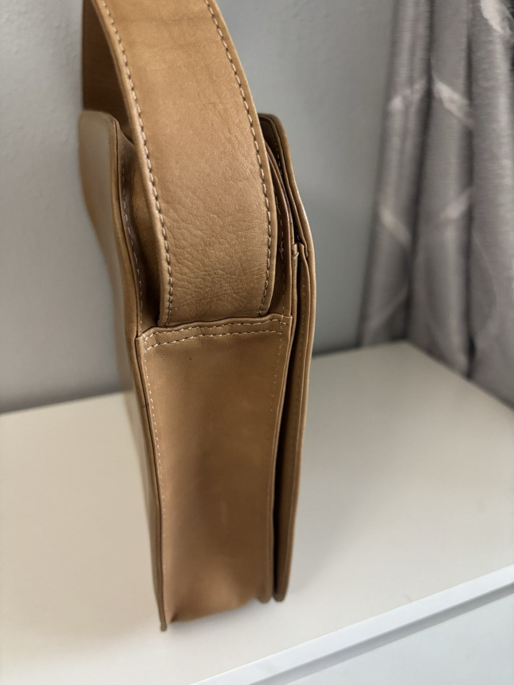 Bally Tan ALL Leather Bag GORGEOUS