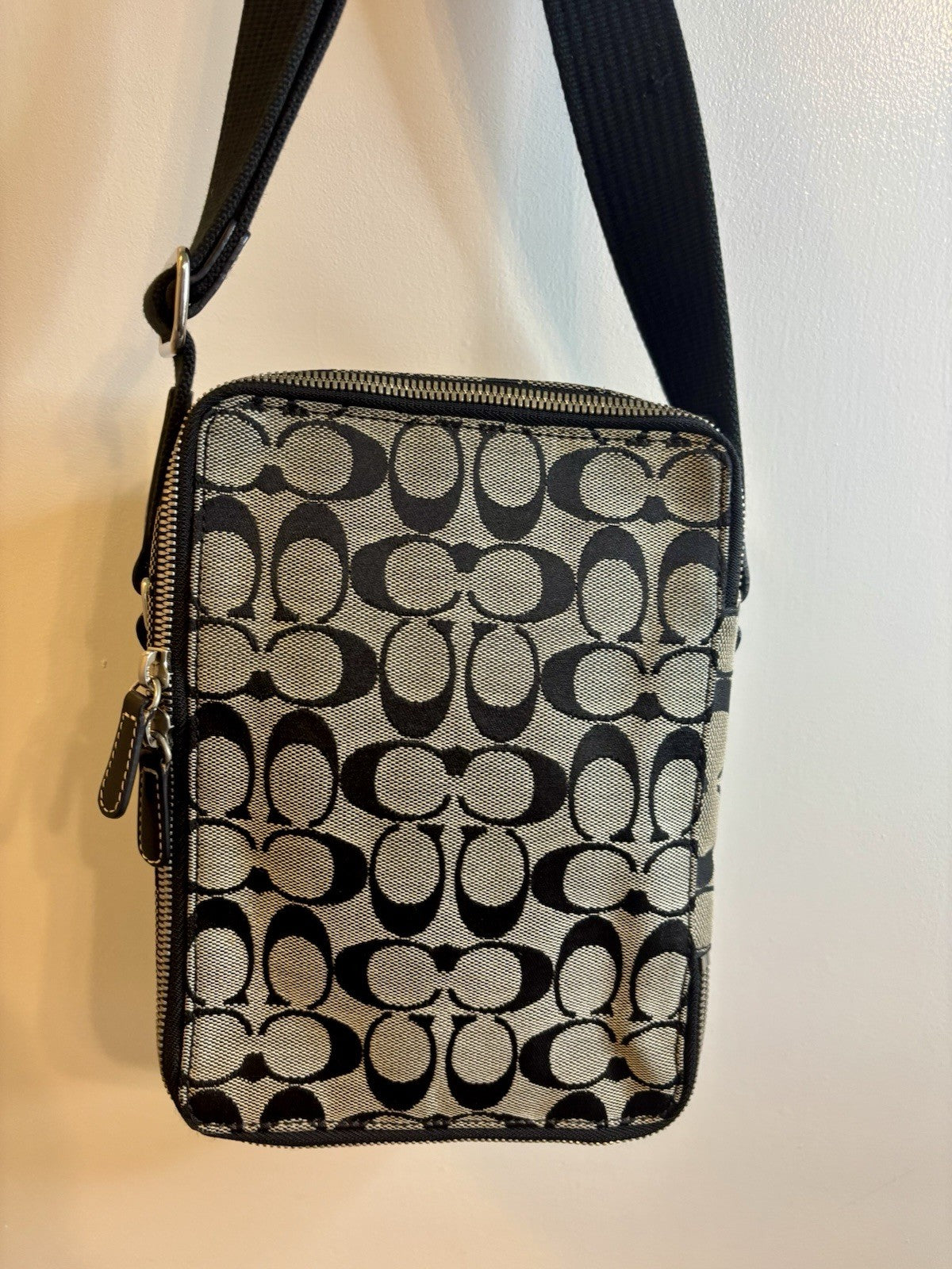 Coach Unisex Travel Crossbody Bag Black Signature 4270 Vintage 2005