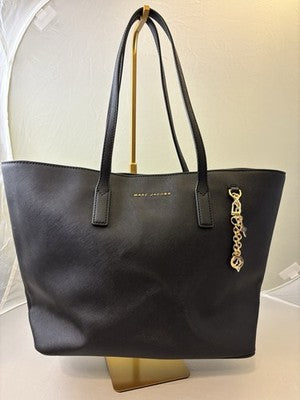 MARC JACOBS BLACK SAFFIANO TOTE- FREE SHIPPING!!