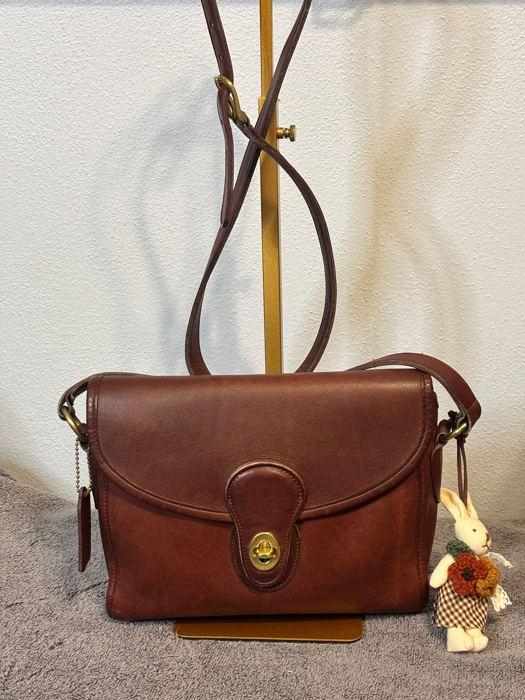Vintage Coach Devon Bag Bordeaux Leather Crossbody USA 9908 Hangtag