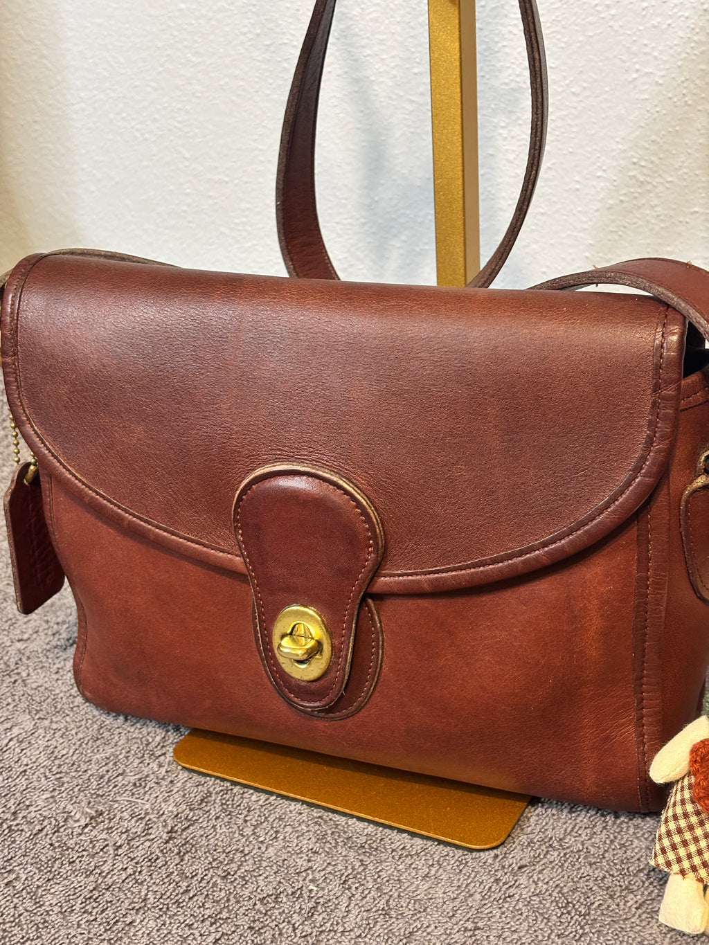 Vintage Coach Devon Bag Bordeaux Leather Crossbody USA 9908 Hangtag