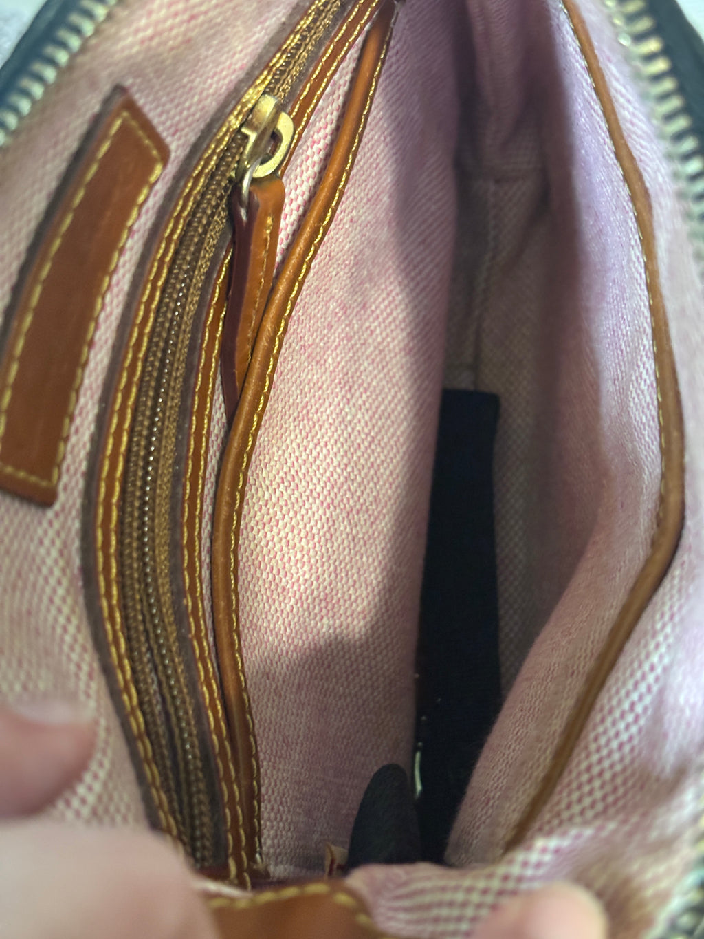 Dooney & Bourke Black Pebble Leather Crossbody Bag Brown Trim