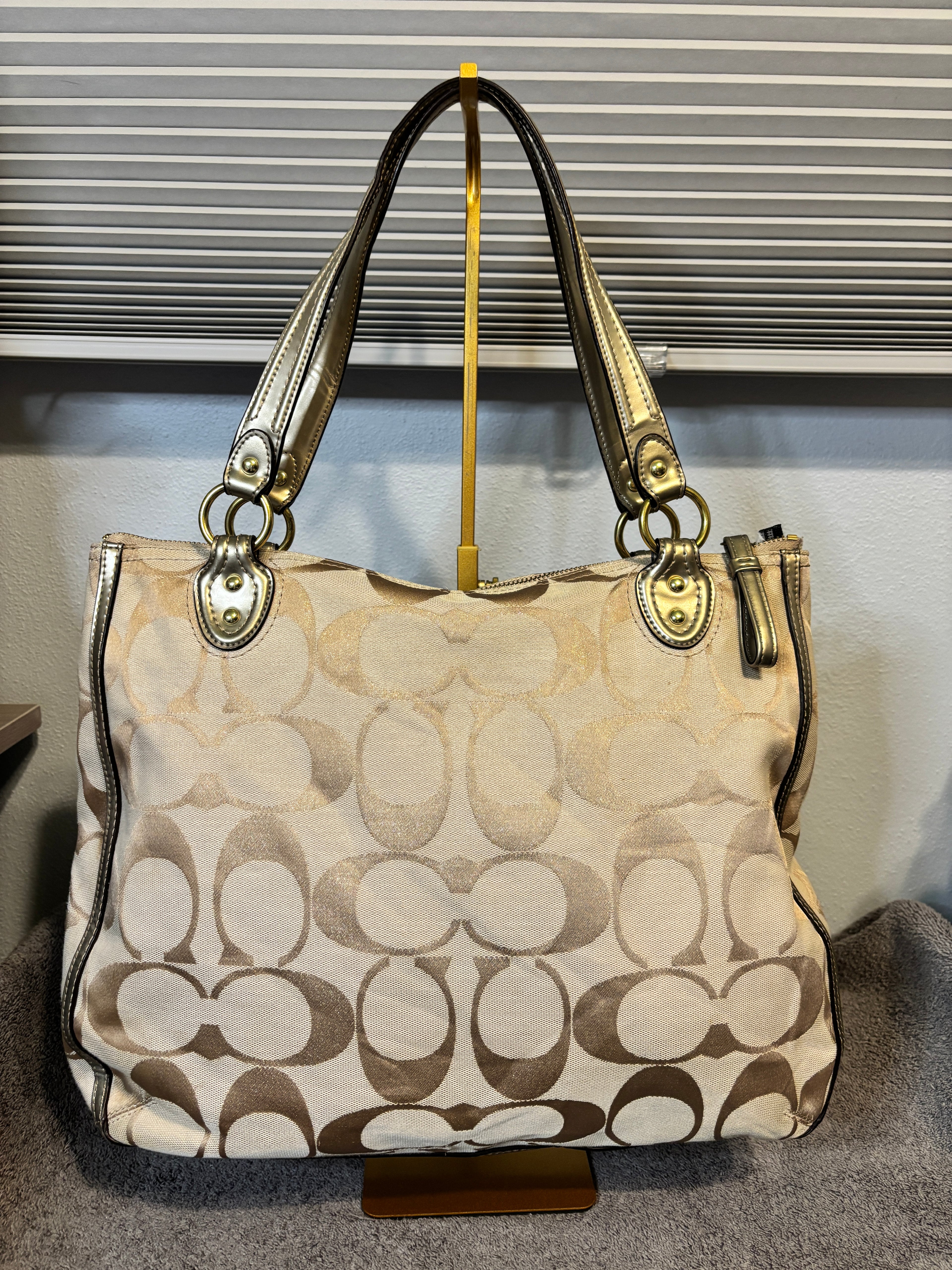 Coach Poppy Hallie East West Tote 22447 Beige Metallic Signature Shoulder Bag
