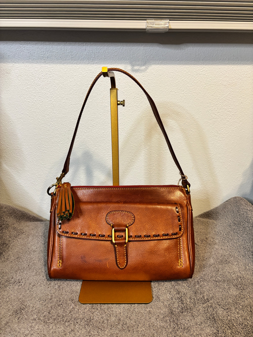 Dooney & Bourke Cognac Florentine Leather Shoulder w/extras