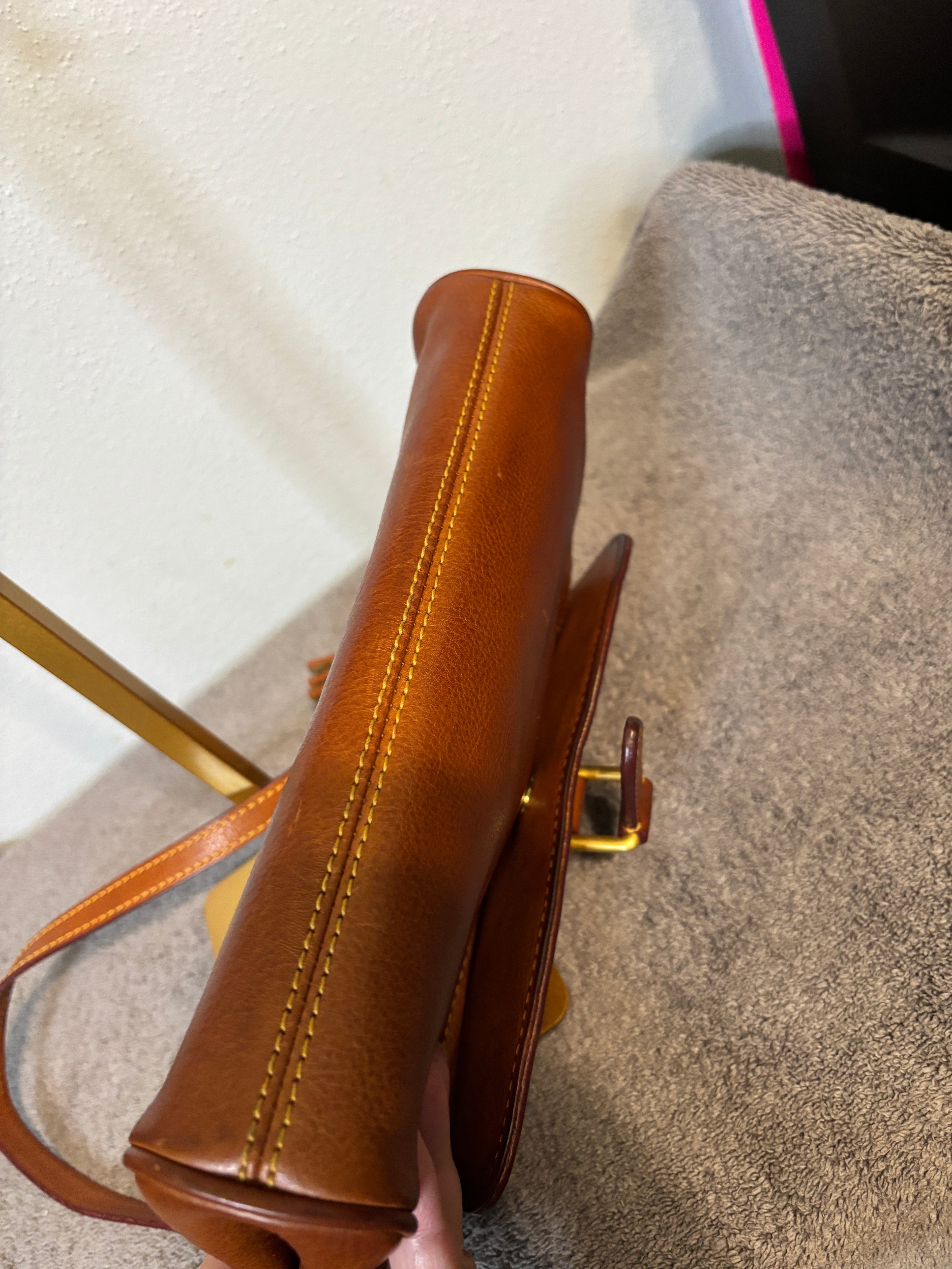 Dooney & Bourke Cognac Florentine Leather Shoulder w/extras