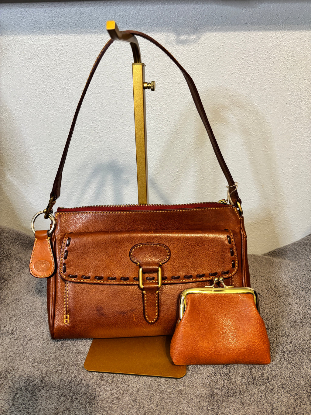 Dooney & Bourke Cognac Florentine Leather Shoulder w/extras