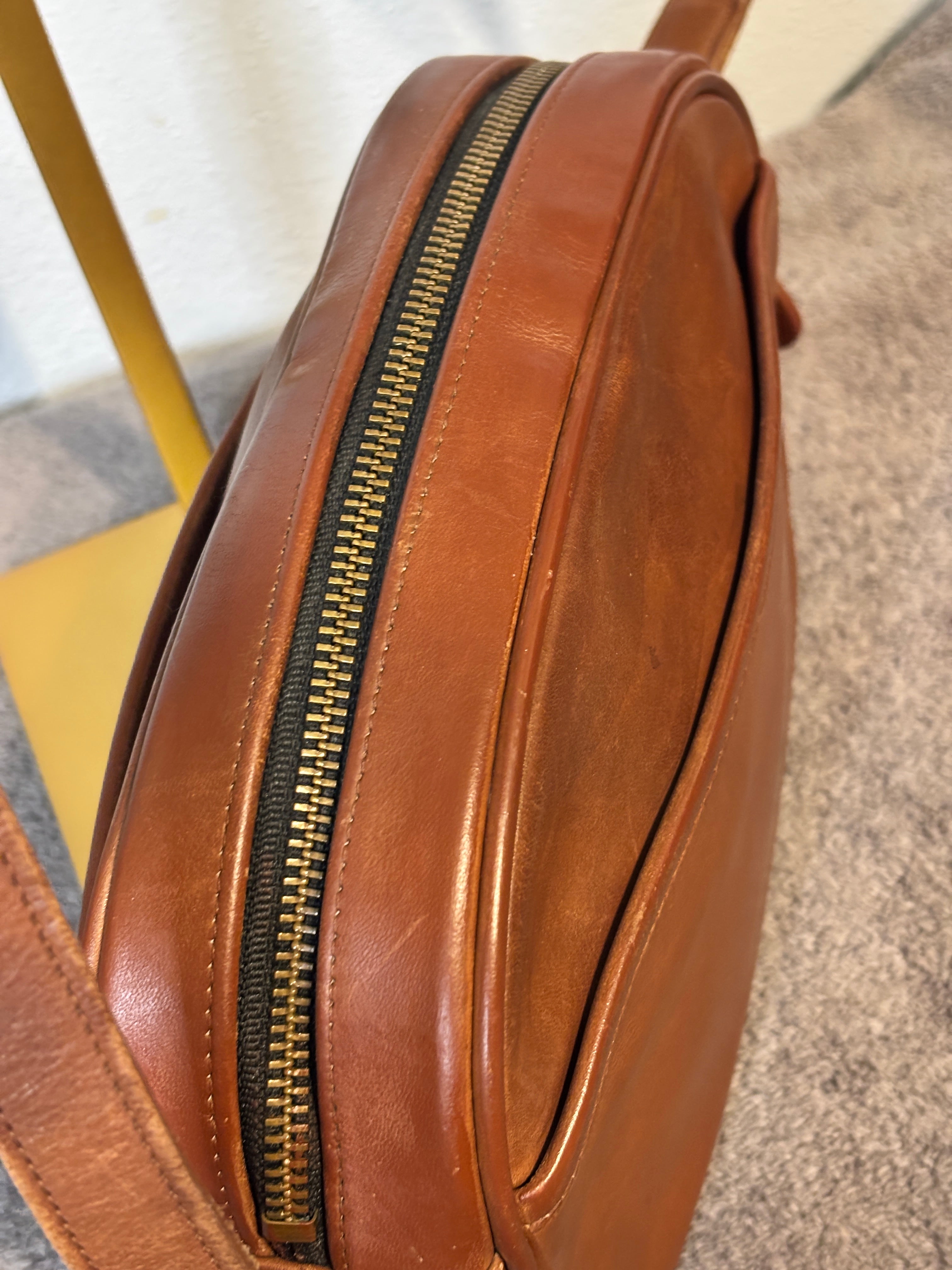 Rare Vintage Coach 4011 Small Camera Bag British Tan Lightweights USA