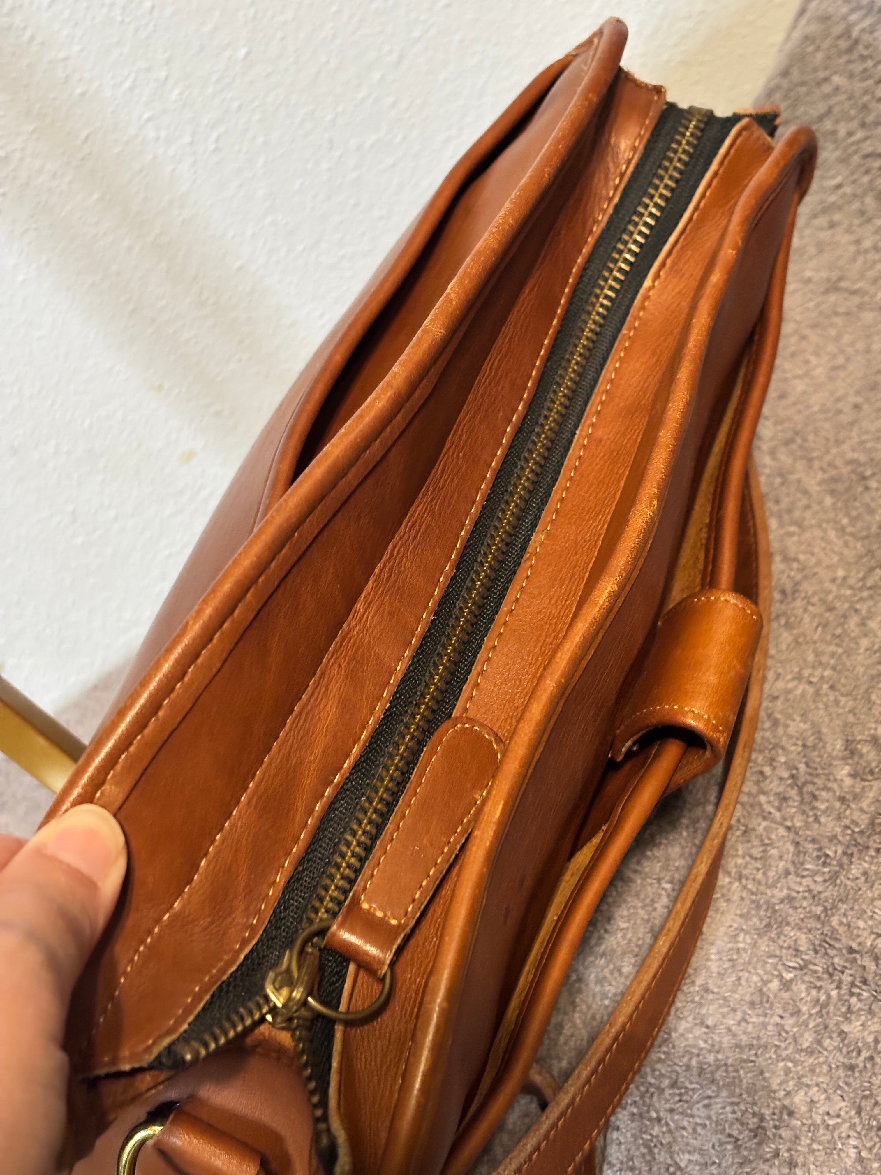 Vintage Coach Brighton Bag British Tan Leather Pre-1994 USA Crossbody