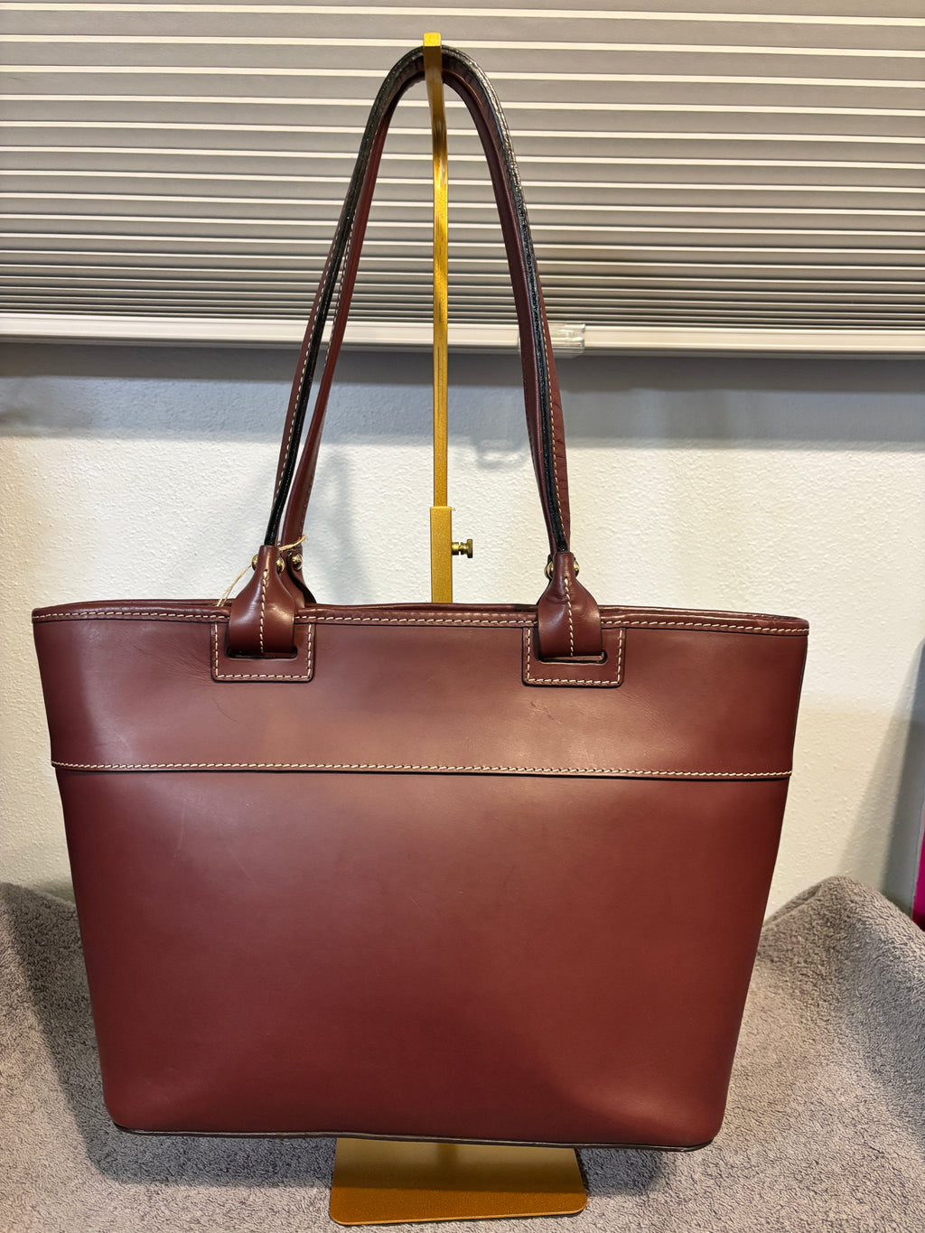 Dooney & Bourke Quincey Zip Tote Bordeaux Smooth Leather Shoulder Bag