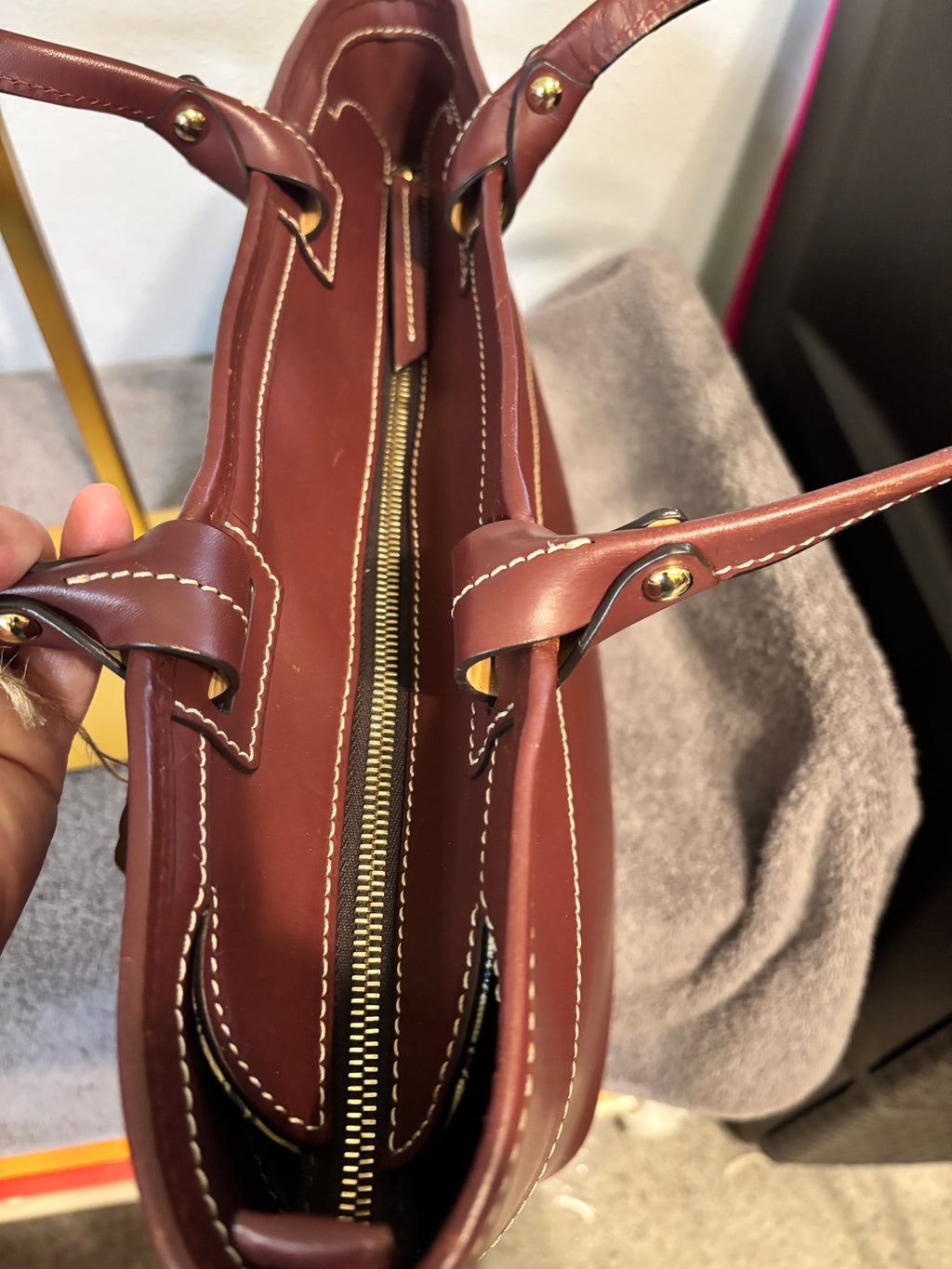 Dooney & Bourke Quincey Zip Tote Bordeaux Smooth Leather Shoulder Bag