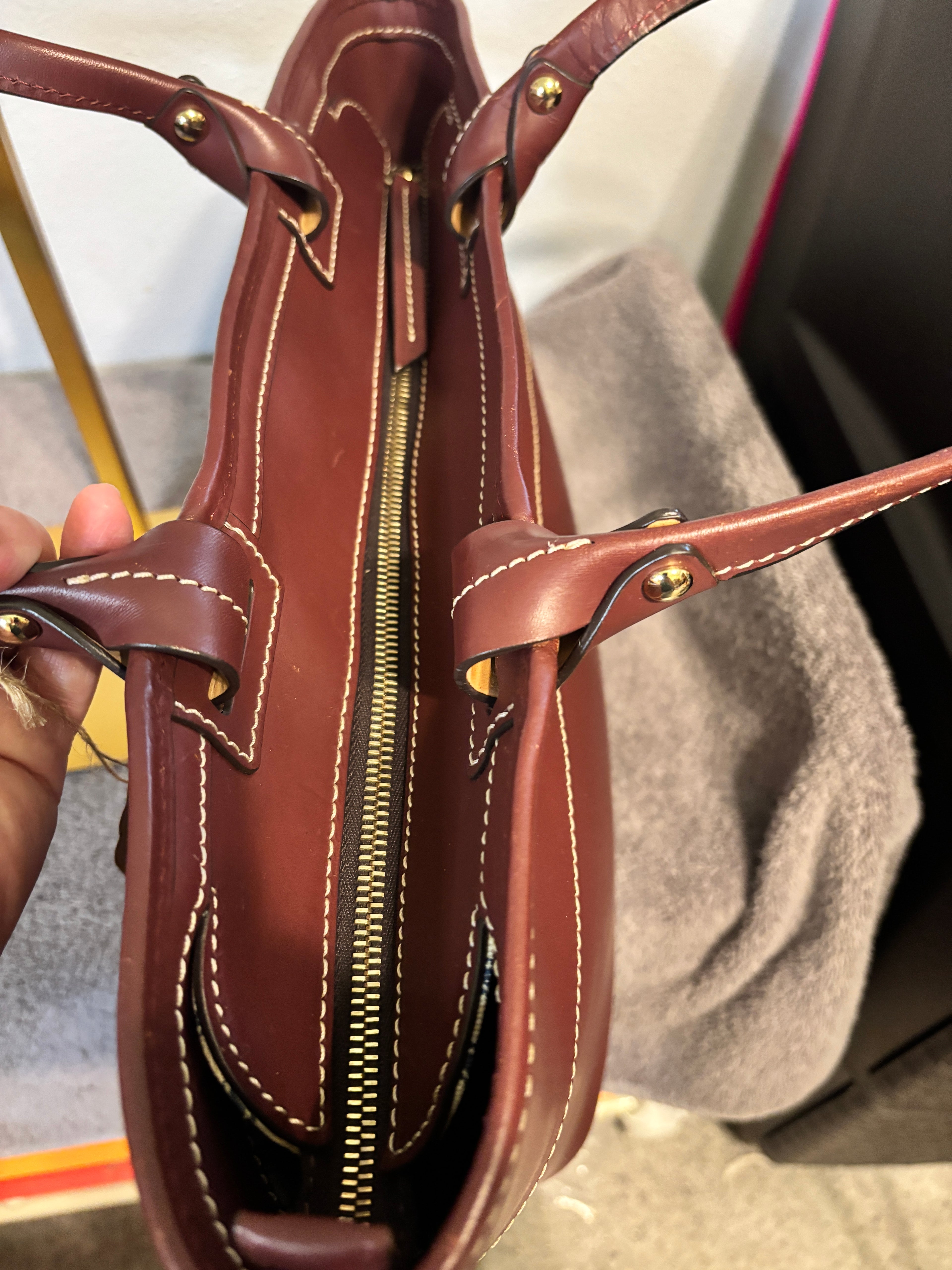 Dooney & Bourke Quincey Zip Tote Bordeaux Smooth Leather Shoulder Bag