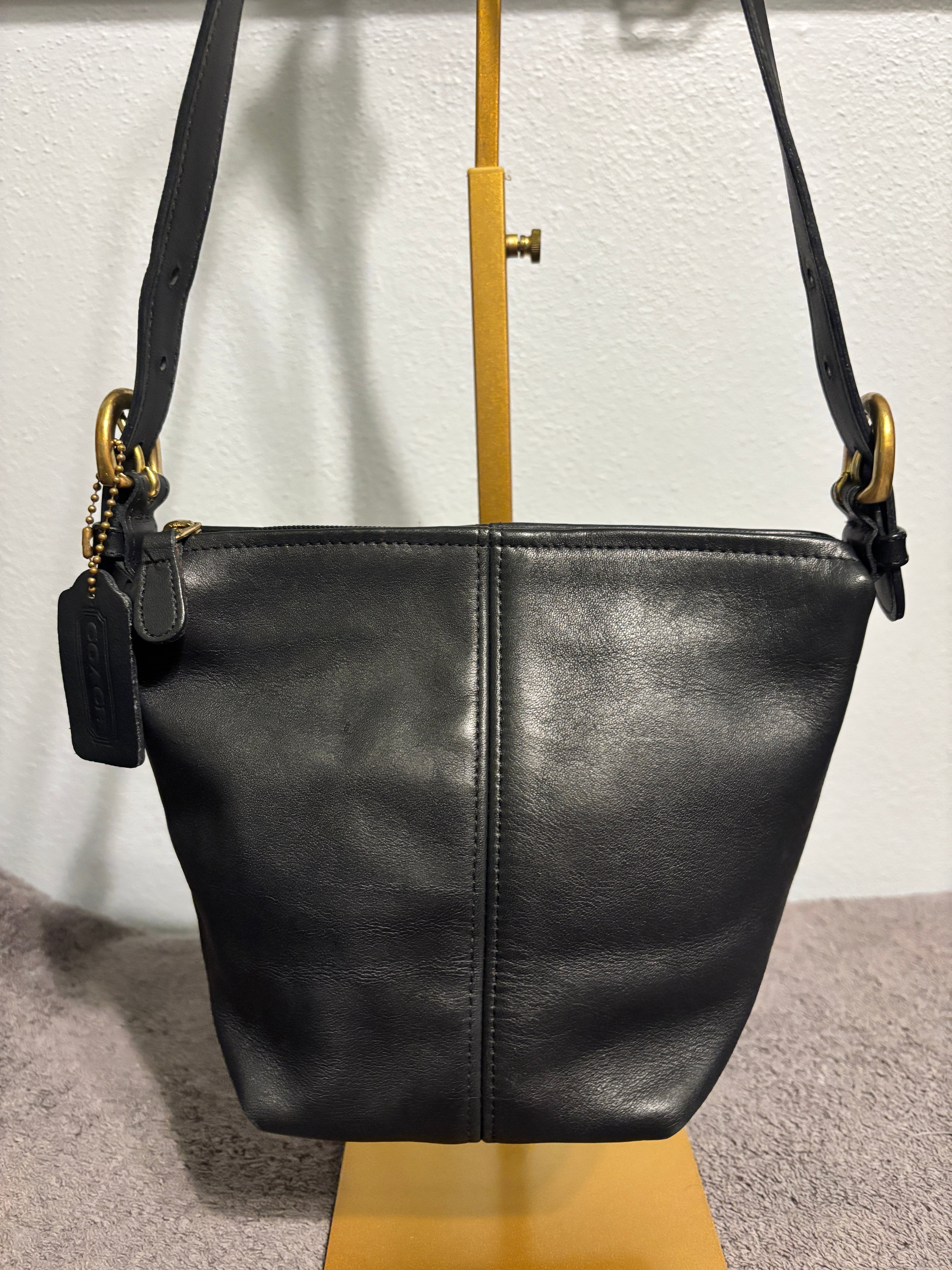 Vintage Coach McDougal Legacy Crossbody 4130 Navy Leather USA Pre-1994