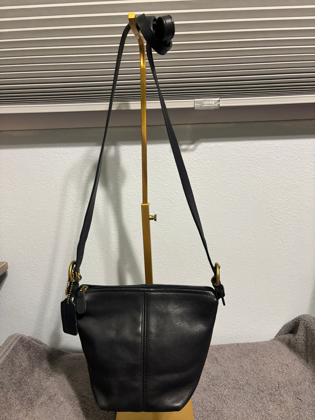 Vintage Coach McDougal Legacy Crossbody 4130 Navy Leather USA Pre-1994