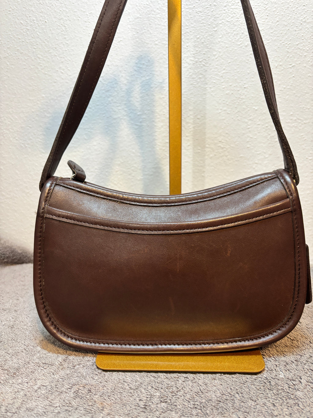 Vintage 1989 Coach 9031 Wendie Mahogany Leather Crossbody Shoulder Bag