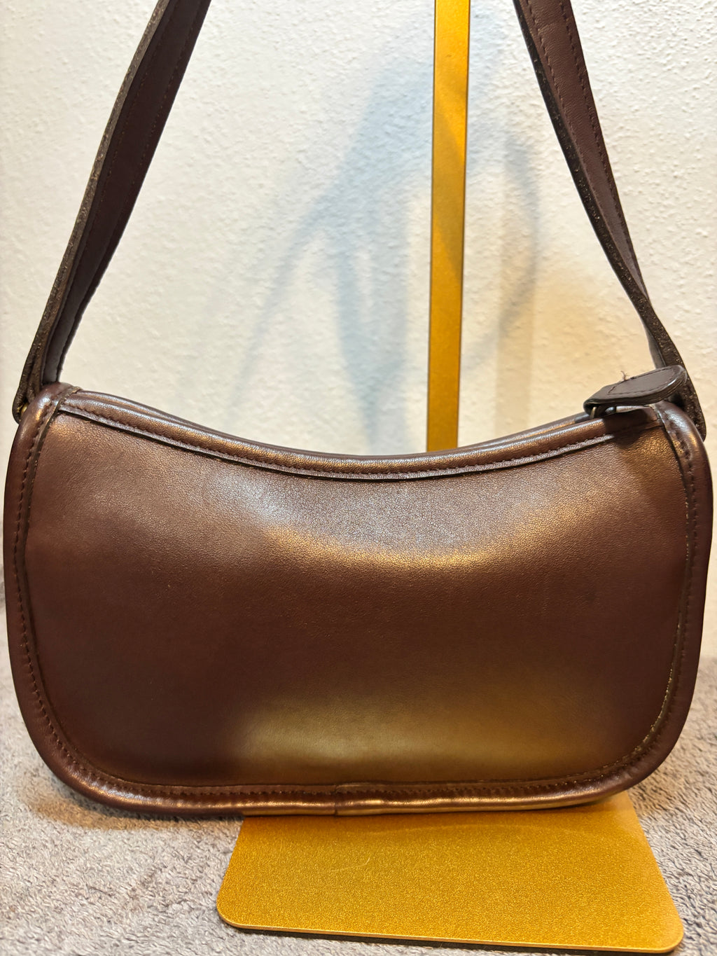 Vintage 1989 Coach 9031 Wendie Mahogany Leather Crossbody Shoulder Bag