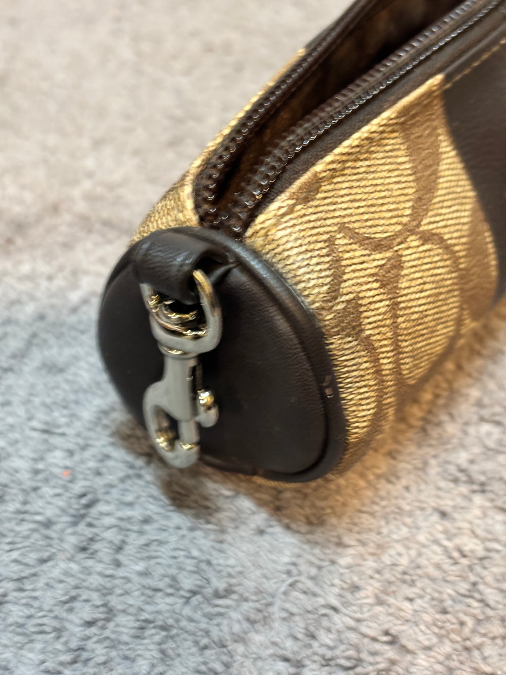Coach Signature Canvas Golf Ball Holder Case Brown Leather Trim Clip