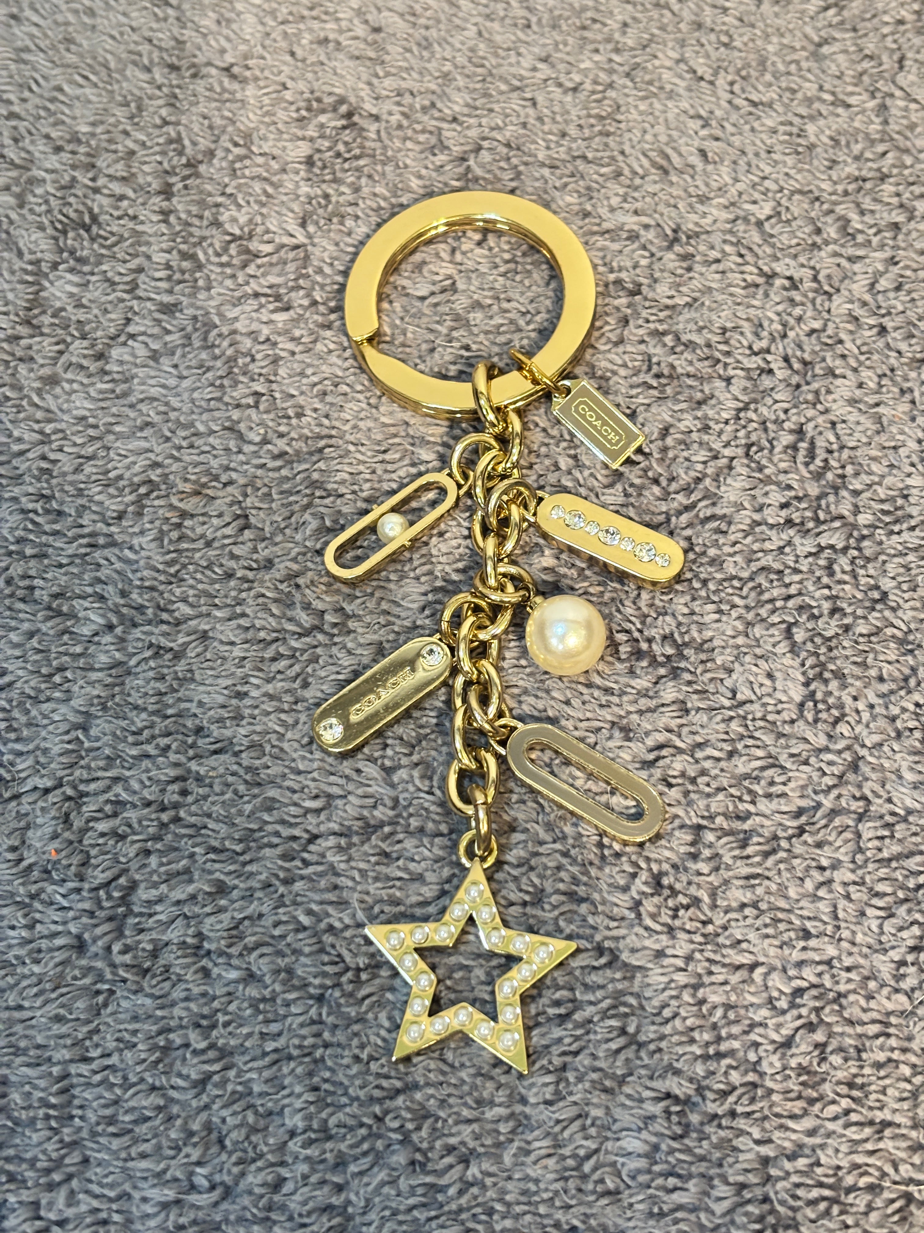 Y2K Coach Gold Tone Pearl Rhinestone Star Chain Key Ring Bag Charm