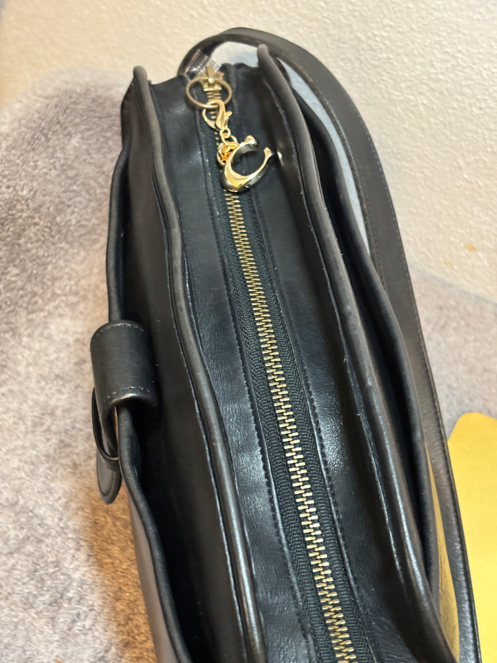 Vintage Coach Brighton Black Leather Crossbody Bag 0727-204 Made USA Pre-94