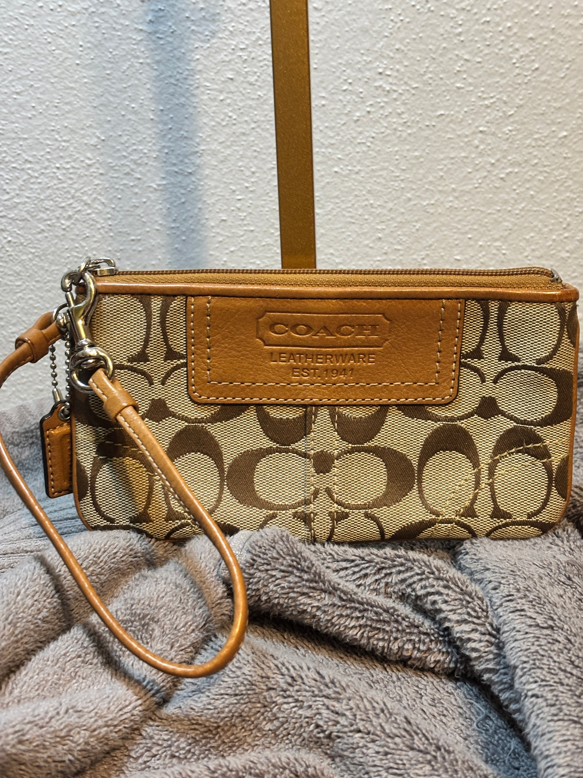Coach Leatherware Signature Canvas Tan Leather Wristlet Pouch