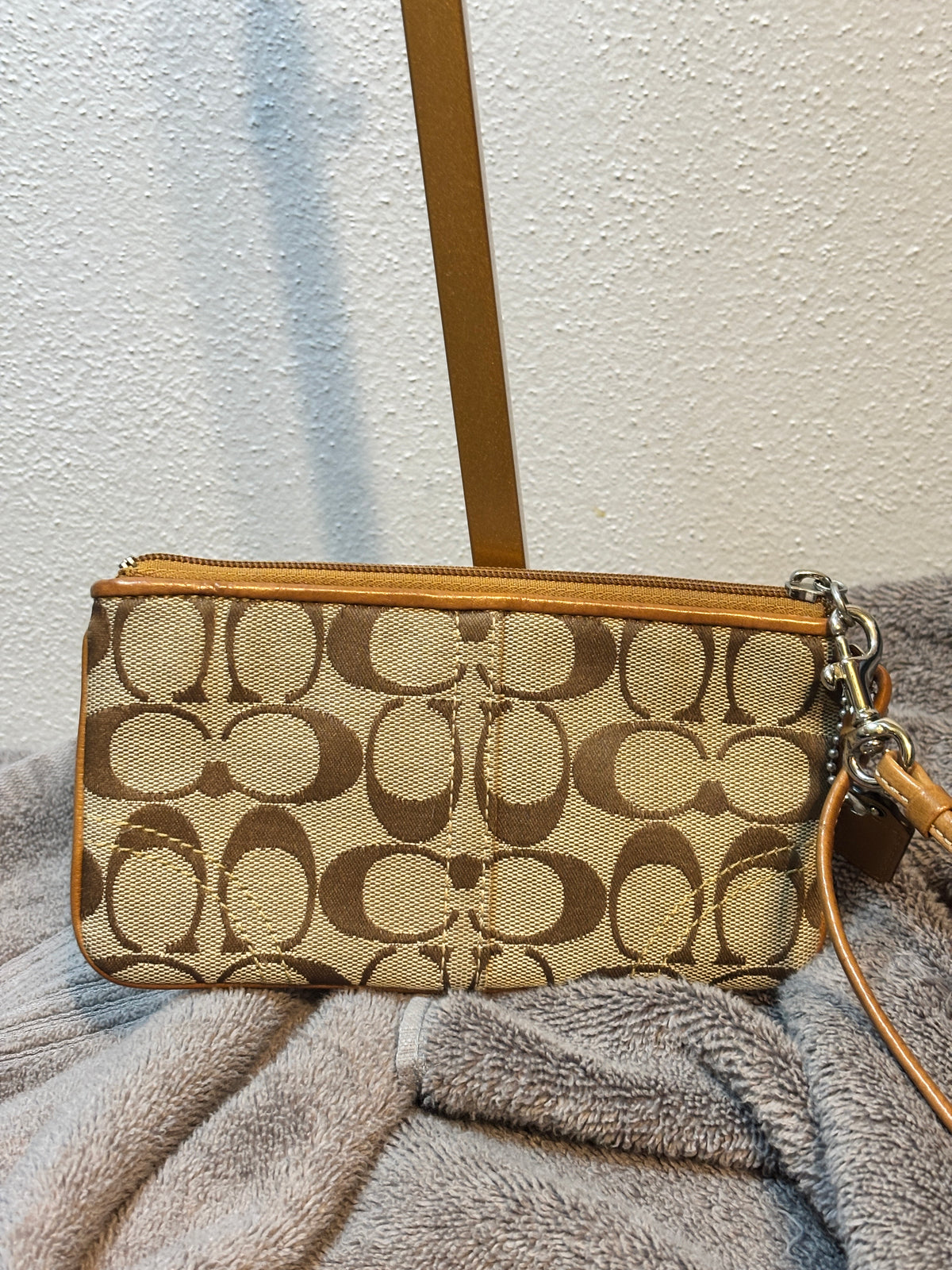 Coach Leatherware Signature Canvas Tan Leather Wristlet Pouch