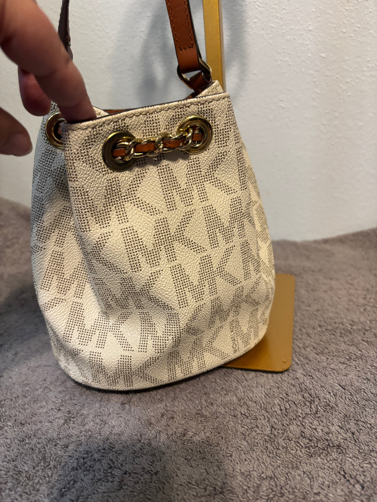Michael Kors Vanilla Signature Logo Small Bucket Bag Drawstring Crossbody