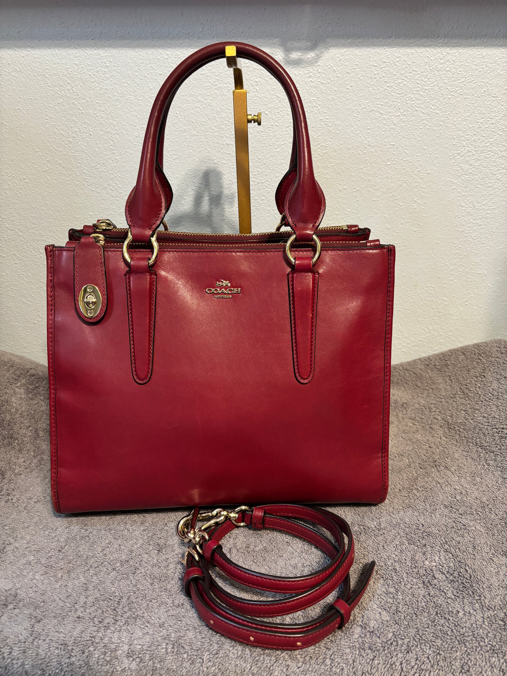 Coach Crosby Carryall Red Leather 3 Compartment Turnlock Crossbody Satchel