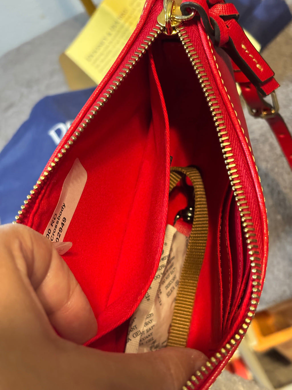 NWT Dooney & Bourke Saffiano Lexi Red Leather Crossbody Bag Dust Bag