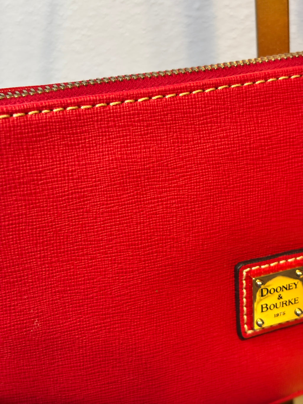 NWT Dooney & Bourke Saffiano Lexi Red Leather Crossbody Bag Dust Bag