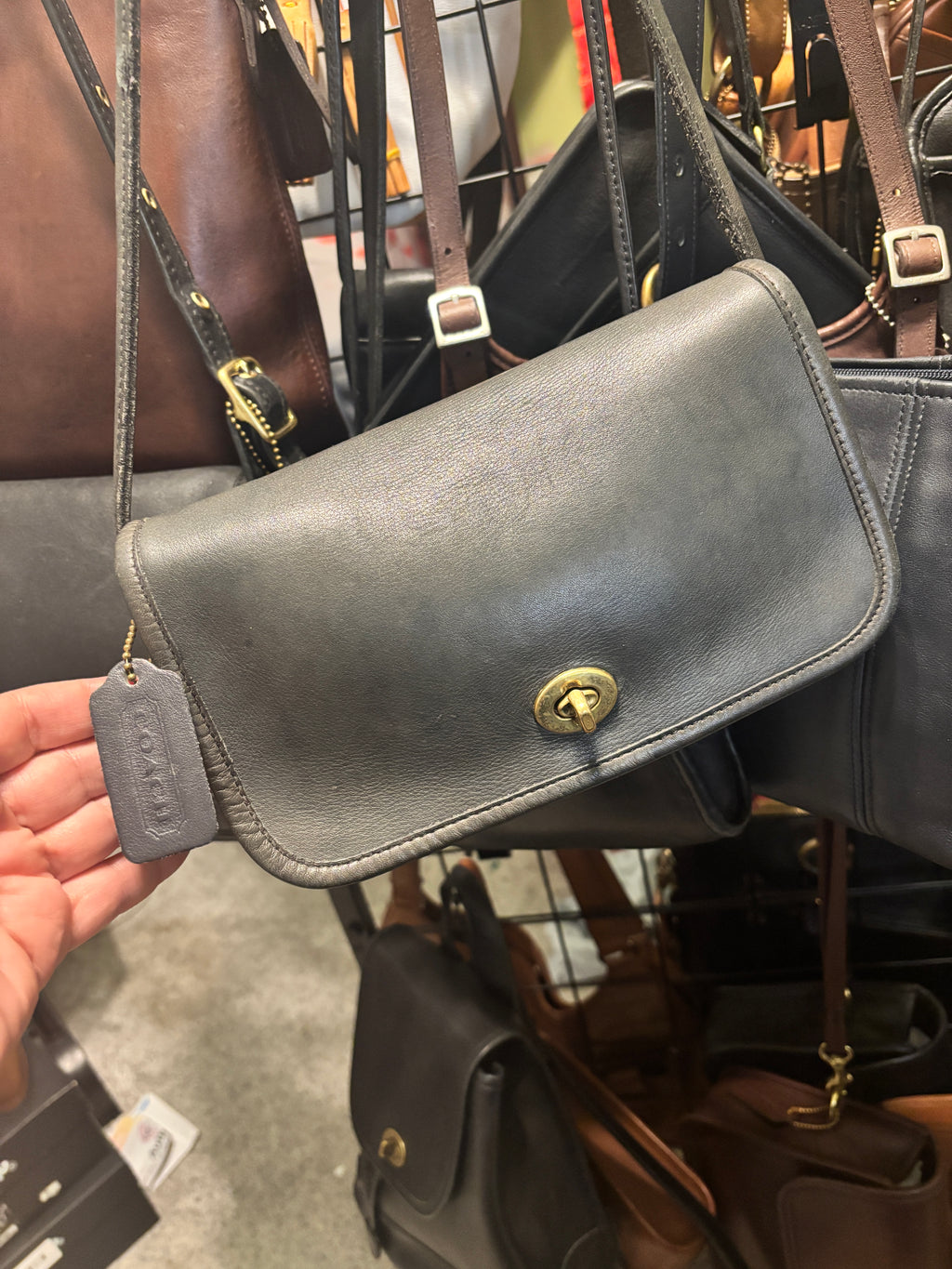 Vintage Coach Dinky 9375 Flannel Gray Leather Crossbody Bag Pre 1994
