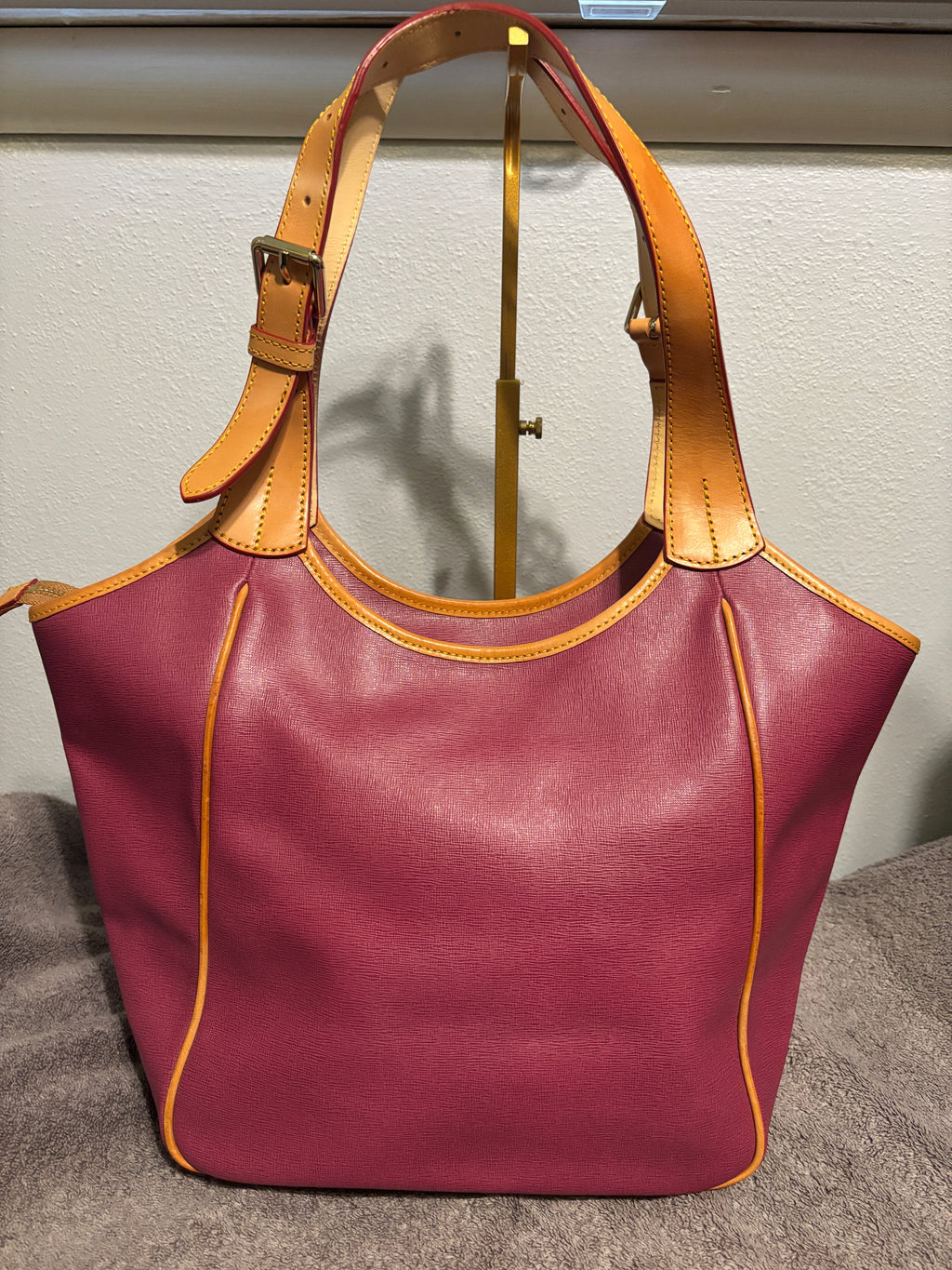 Dooney and Bourke Maddie Saffiano Violet Tote Matching Wallet