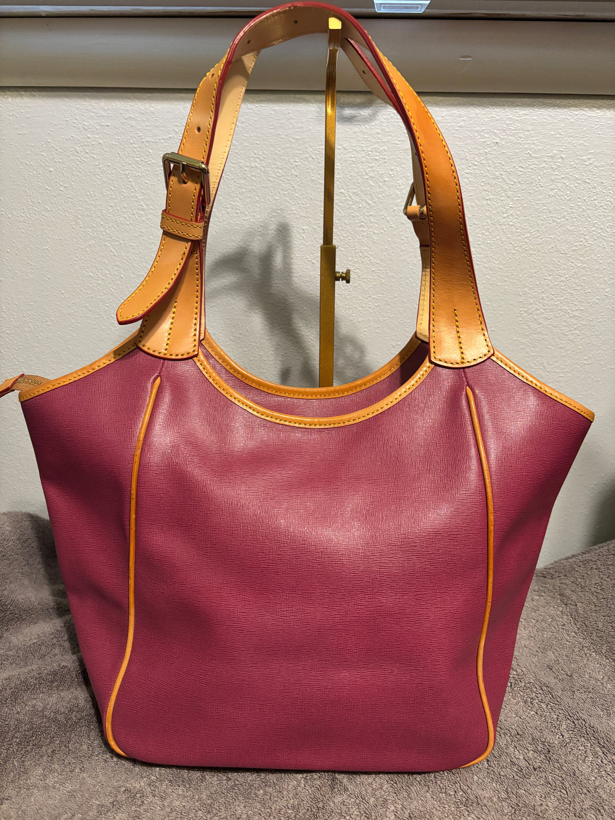 Dooney and Bourke Maddie Saffiano Violet Tote Matching Wallet