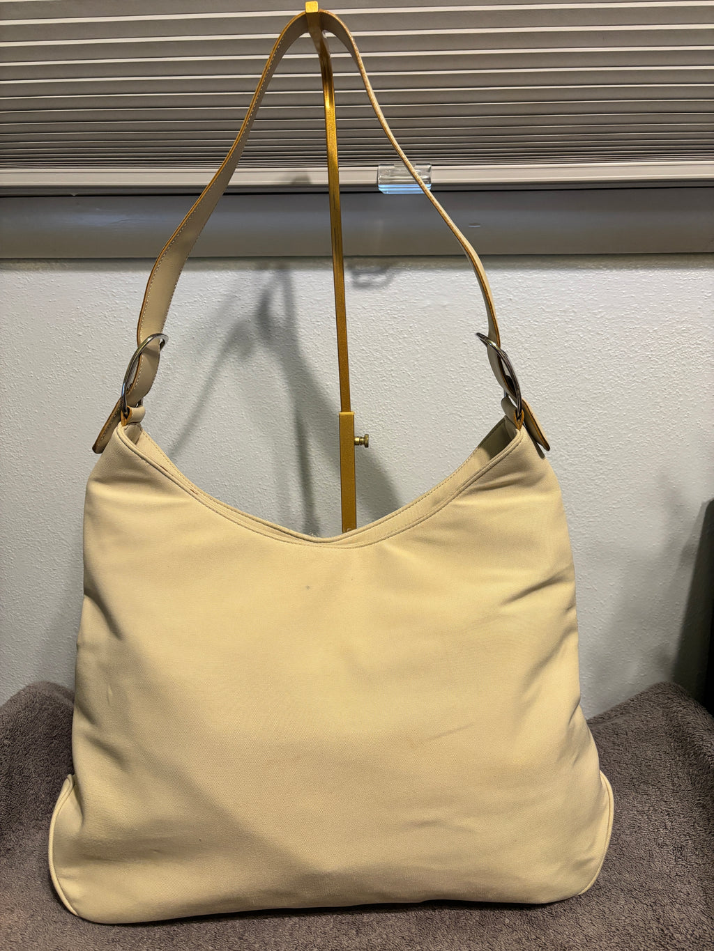 ✨ Salvatore Ferragamo Cream Canvas Hobo Shoulder Bag – Made in Italy ✨