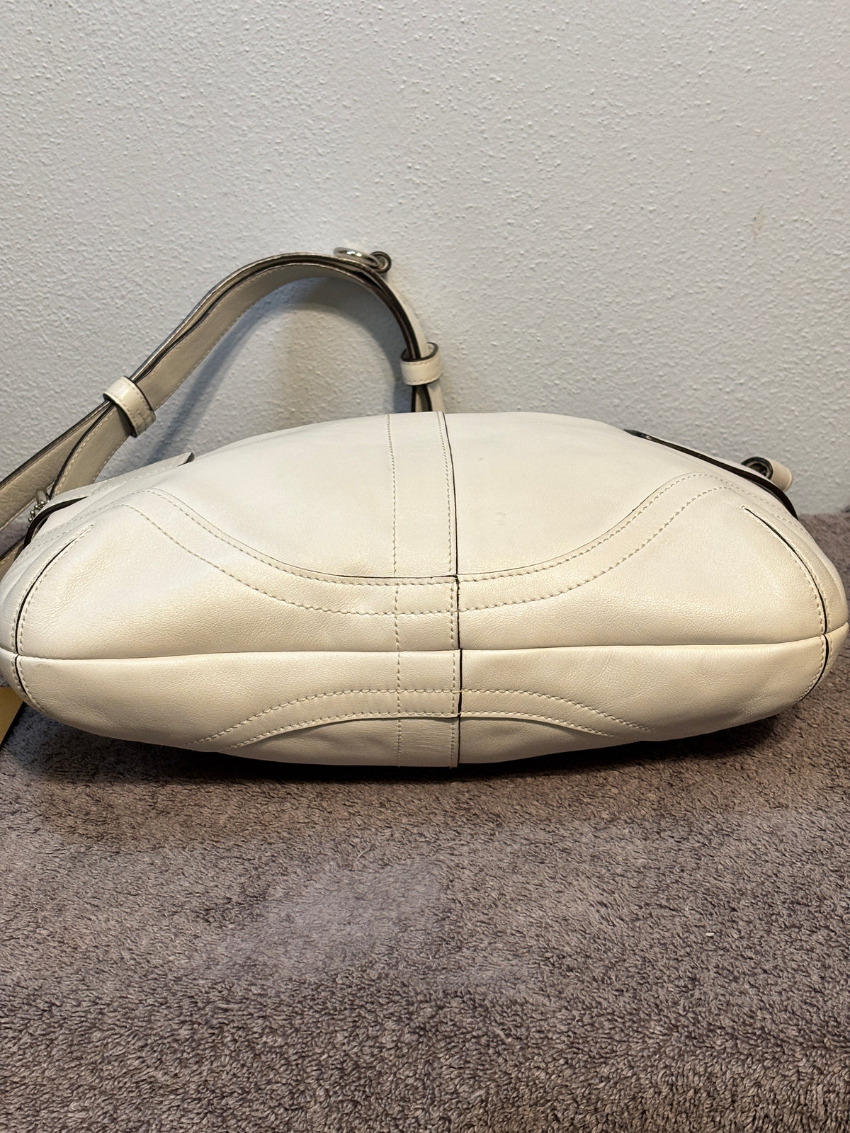 🤍✨ Vintage Coach Soho Double Buckle Shoulder Bag #9412 | Ivory Leather | 2005 👜