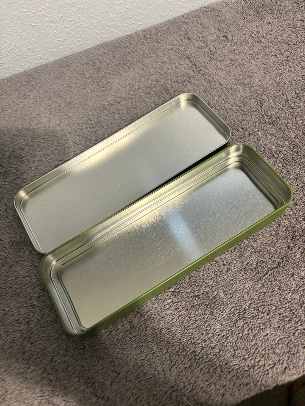 🖤 ✨ Coach New York Metal Pencil Case | Black & Olive Green Storage Tin ✏️