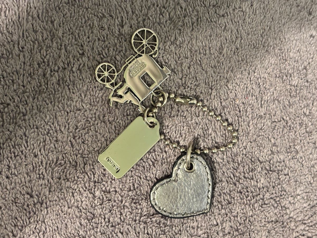 🤍 ✨ Coach Horse & Carriage Triple Bag Charm | Leather Heart & Silver-Tone Tags 👜