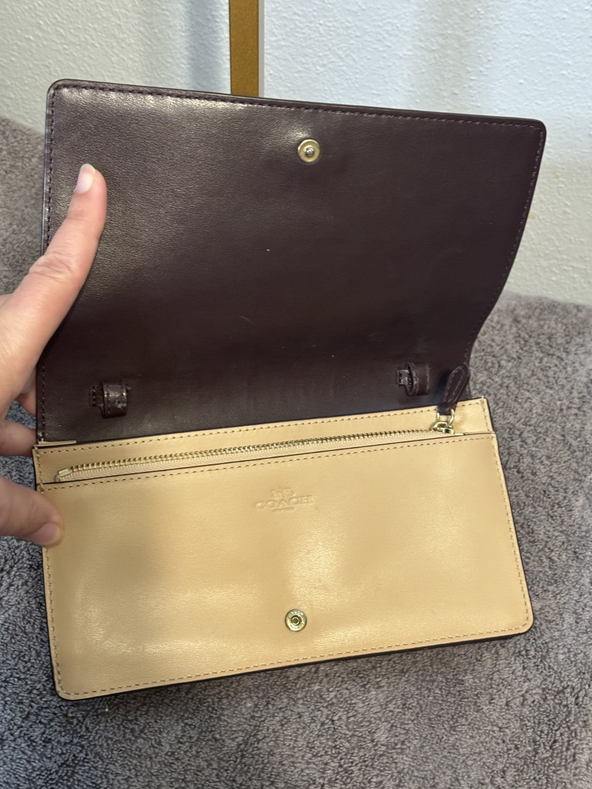 COACH WALLET BEIGE