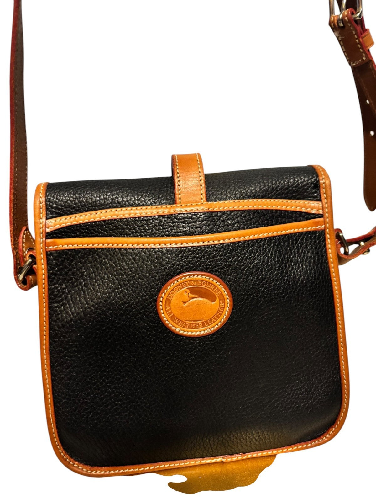 DOONEY & BOURKE BLACK PEBBLE ESSEX CROSSBODY