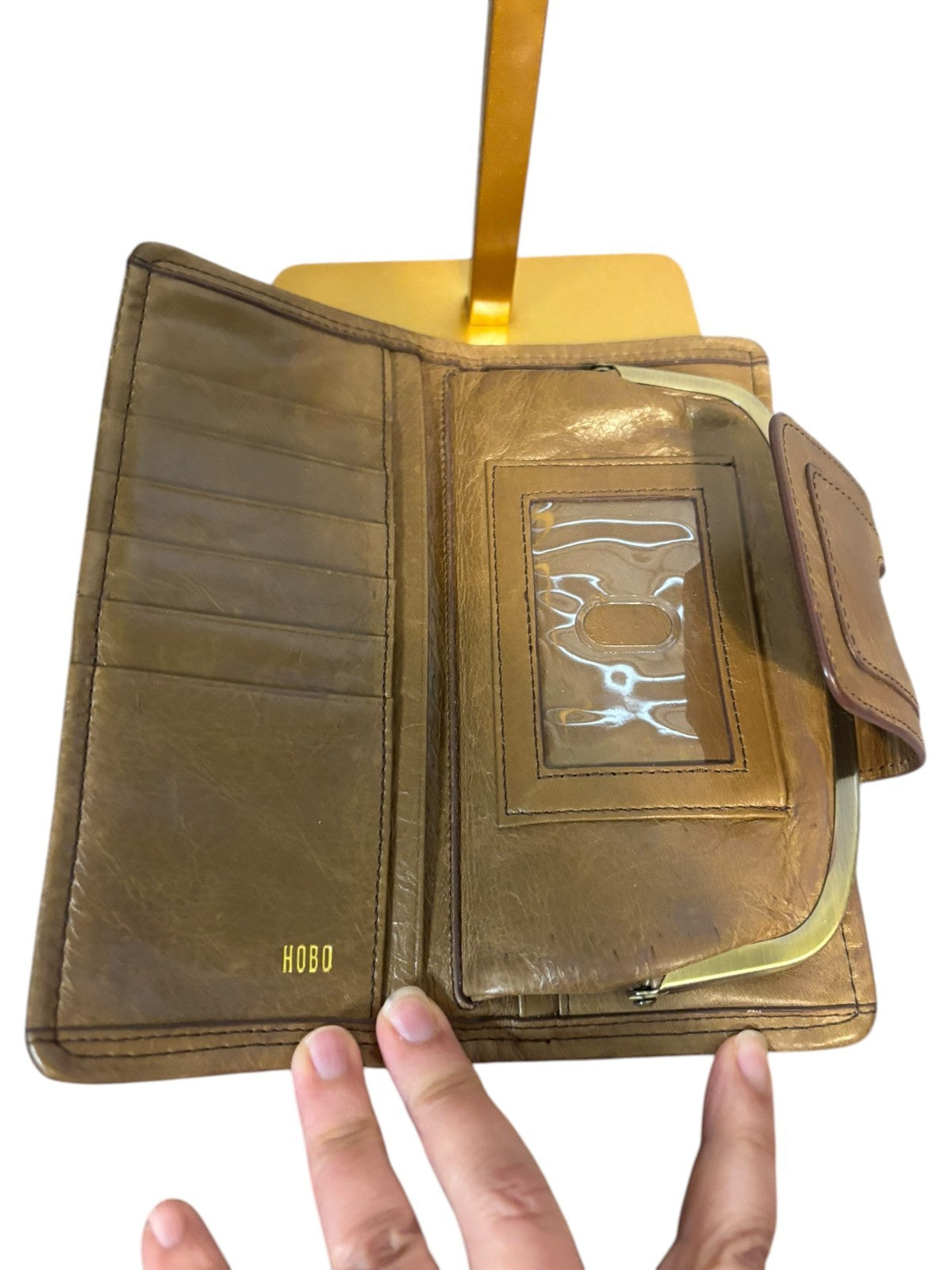 HOBO INTERNATIONAL TAN WALLET VINTAGE