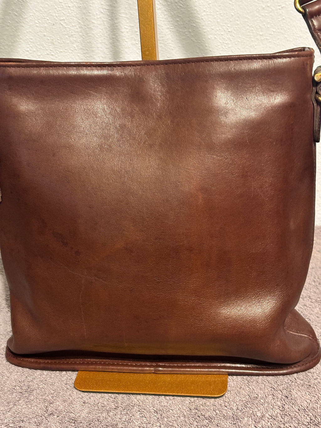 Vintage Coach Equestrian Slim Bucket Bag 9806 Brown Leather USA 1997