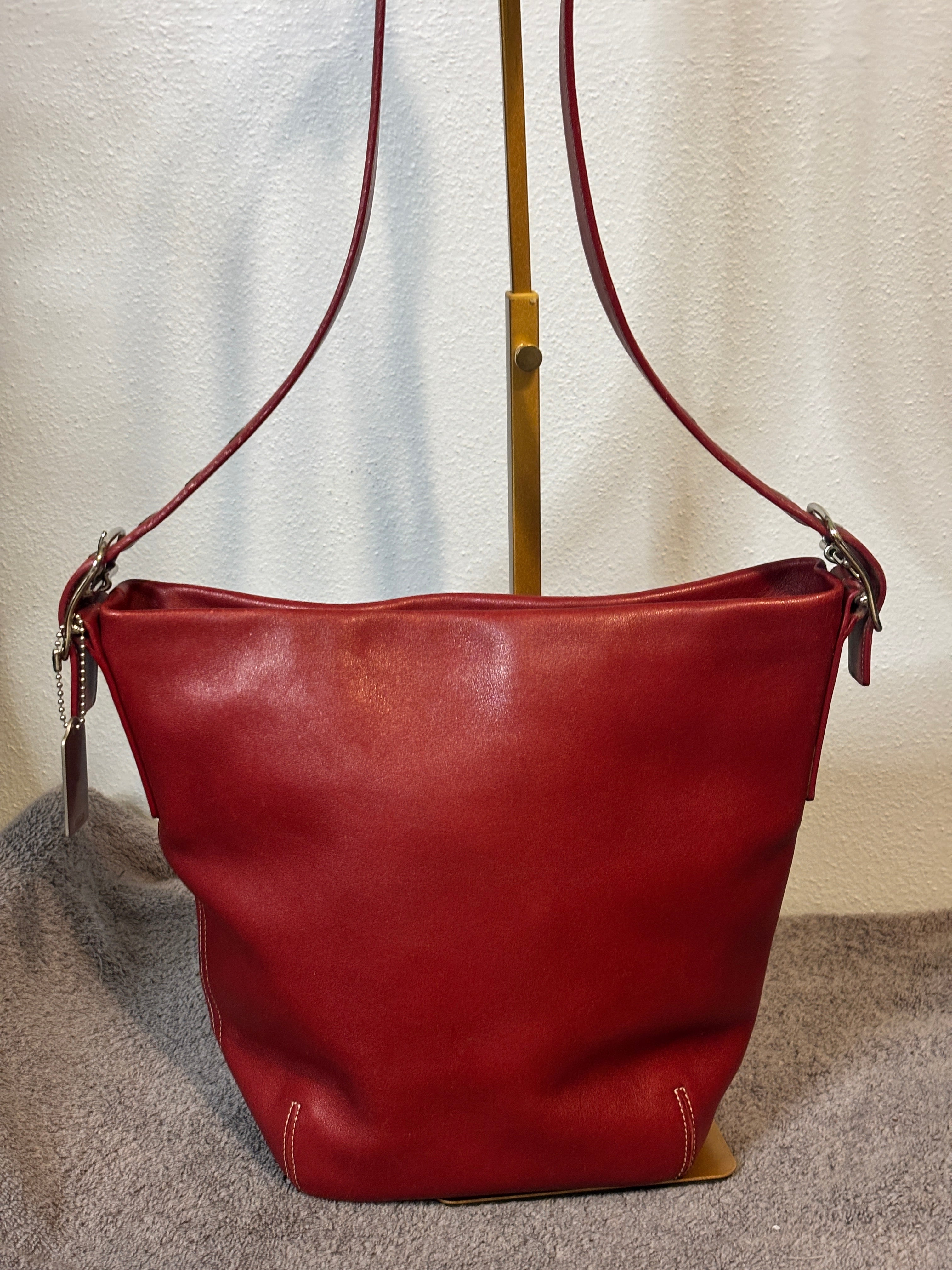 Vintage Coach Red Small Duffle Sac 9186 Soft Leather Bucket Crossbody Bag